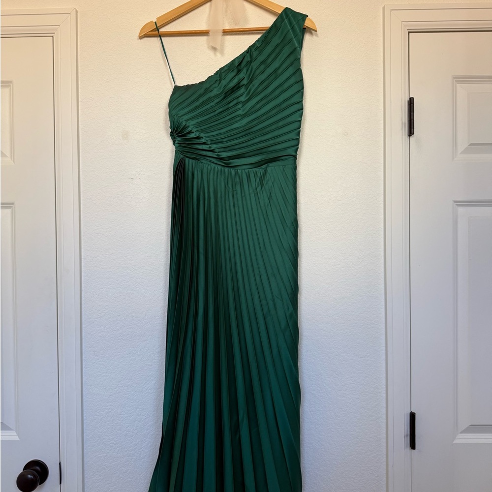 Gently Worn A&F Giselle Pleated One-Shoulder Maxi Dress